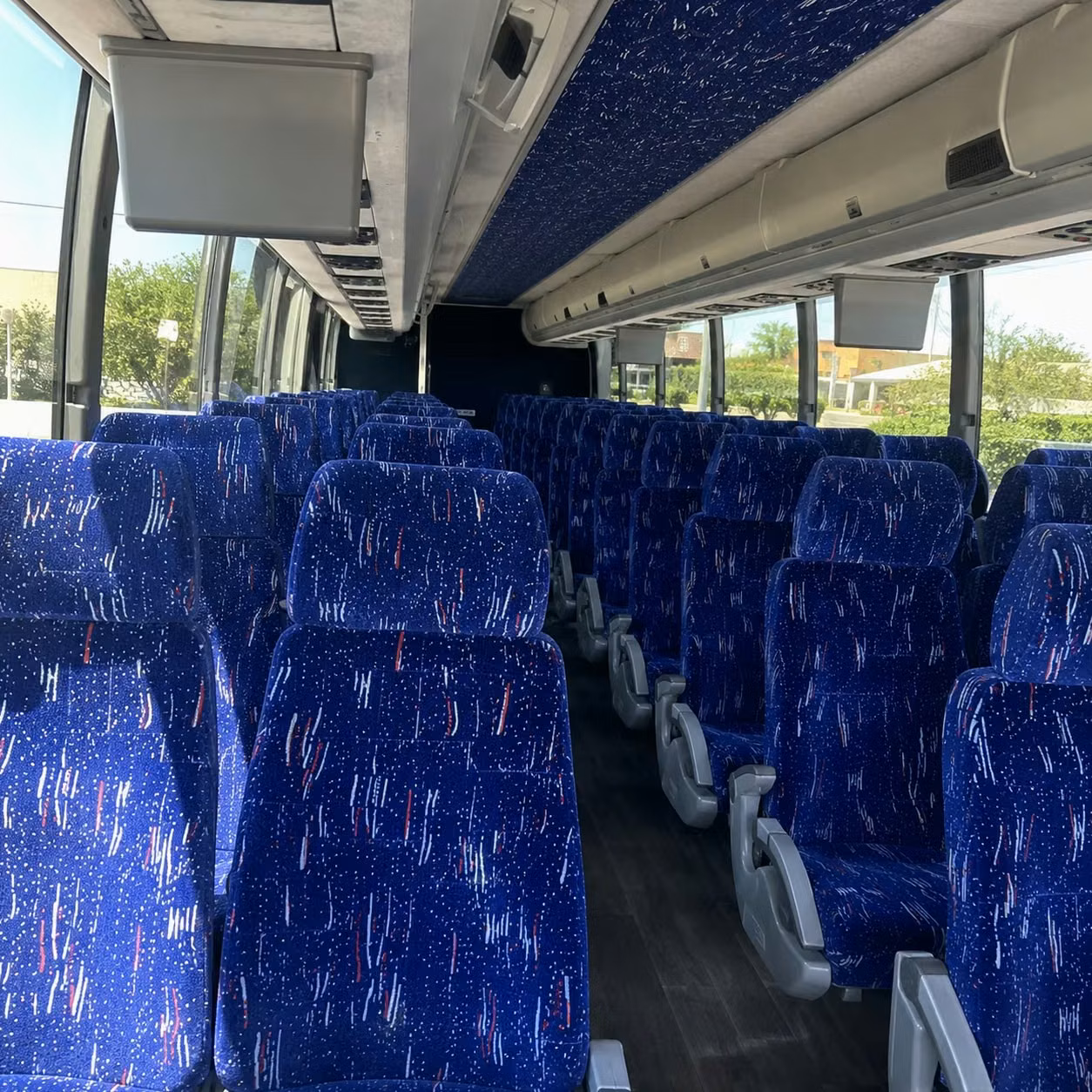 long distance charter bus rentals from independence to kansas city and beyond