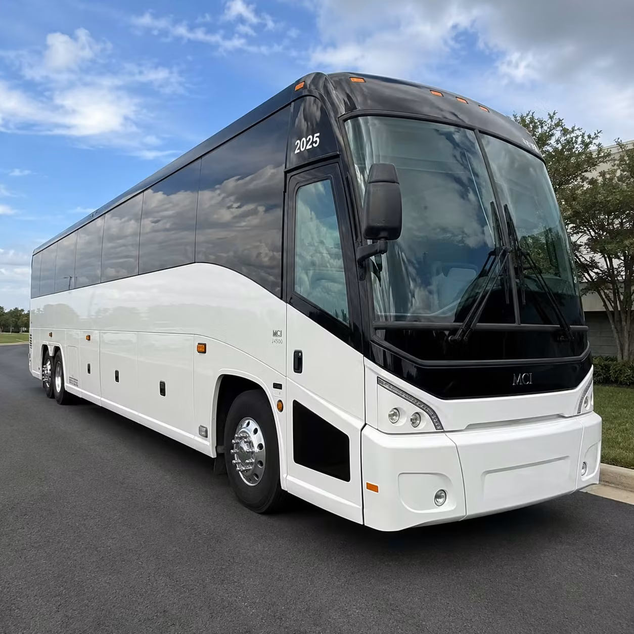 ready to book your independence missouri concert bus rental